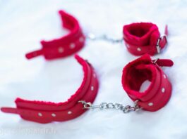 choosing the right handcuffs