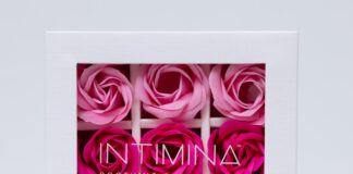 Review: Intimina relaxing bath petals